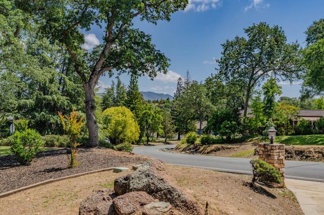 643 Silver Rd, Valley Springs, CA 95252
