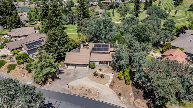 643 Silver Rd, Valley Springs, CA 95252