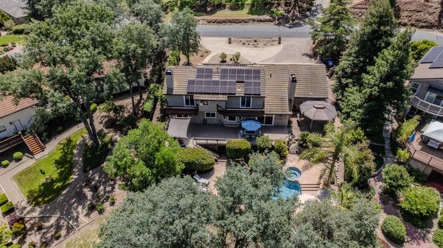643 Silver Rd, Valley Springs, CA 95252