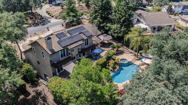 643 Silver Rd, Valley Springs, CA 95252