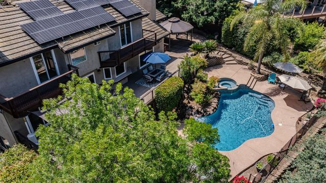 643 Silver Rd, Valley Springs, CA 95252