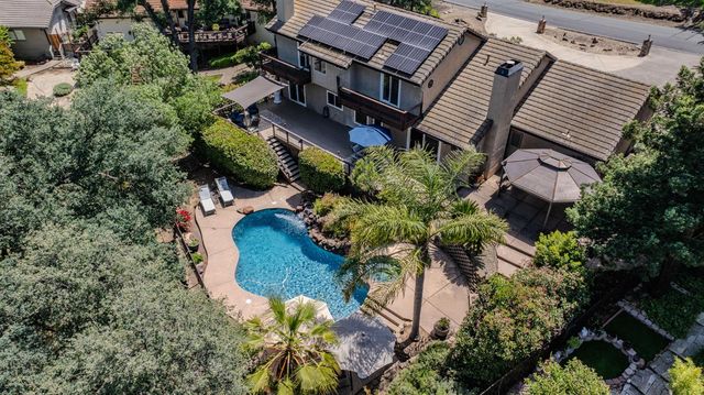 643 Silver Rd, Valley Springs, CA 95252