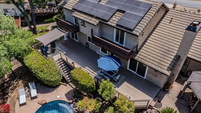643 Silver Rd, Valley Springs, CA 95252