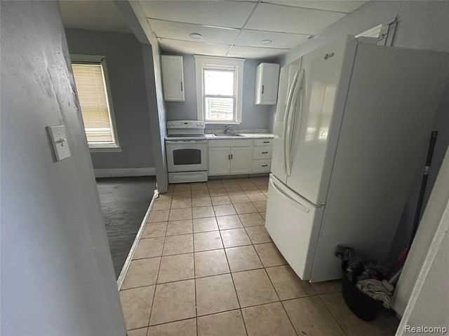 25 Orchard Street, River Rouge, MI 48218