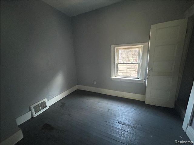 25 Orchard Street, River Rouge, MI 48218