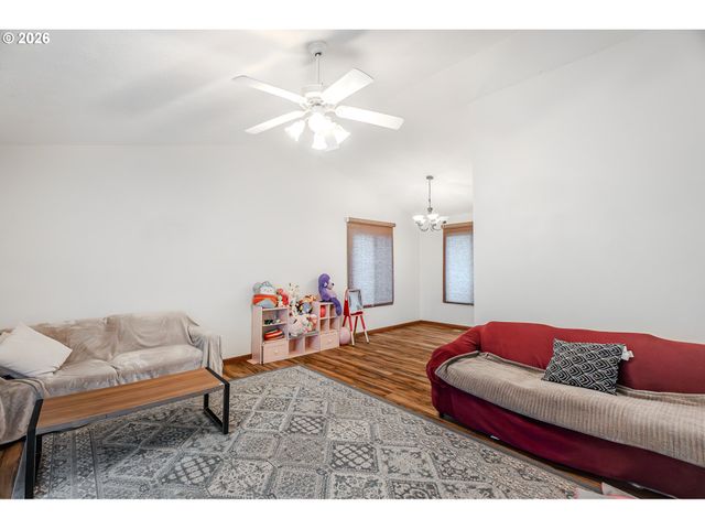 3417 Ne 149TH Ave, Portland, OR 97230