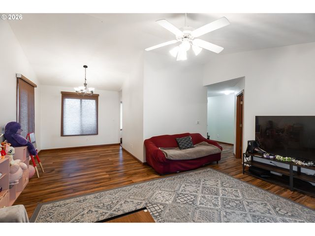 3417 Ne 149TH Ave, Portland, OR 97230