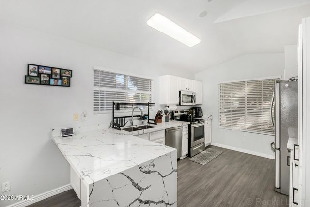 10420 W READE Avenue, Glendale, AZ 85307