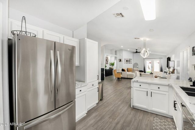 10420 W READE Avenue, Glendale, AZ 85307