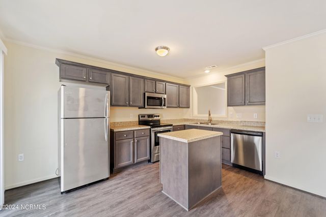 459 Sullivan Loop Road, Midway Park, NC 28544