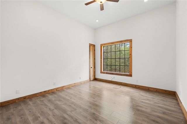 306 Tanglewood Lane, Somerville, TX 77879