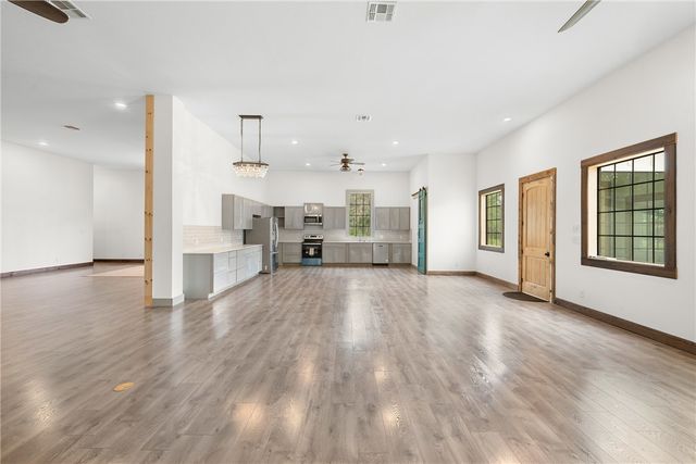 306 Tanglewood Lane, Somerville, TX 77879