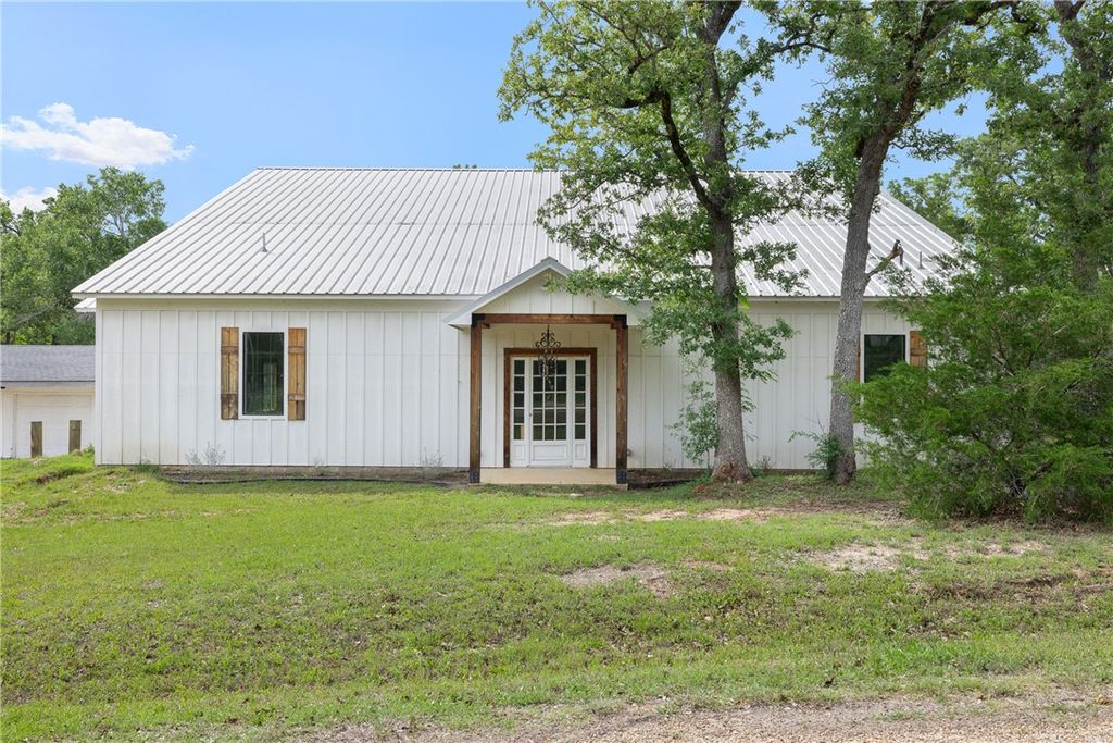306 Tanglewood Lane, Somerville, TX 77879 — photo 2