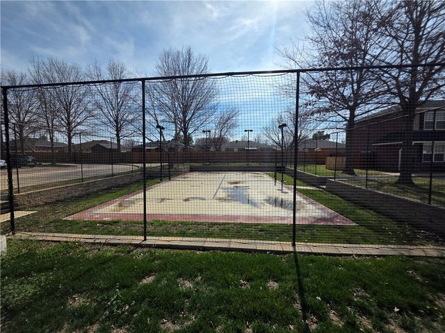 610 SE Moberly Lane 3, Bentonville, AR 72712