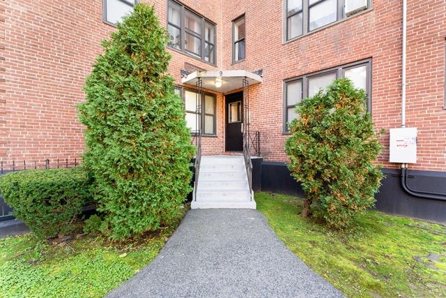 11 Victory Road 32, Boston, MA 02122