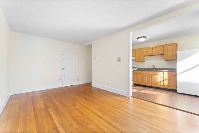 11 Victory Road 32, Boston, MA 02122