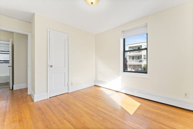 11 Victory Road 32, Boston, MA 02122