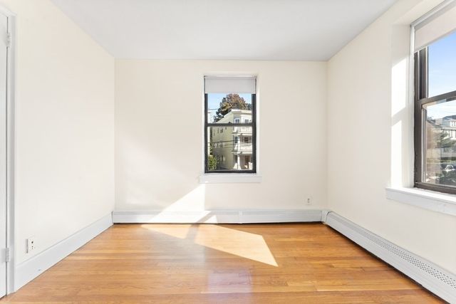 11 Victory Road 32, Boston, MA 02122