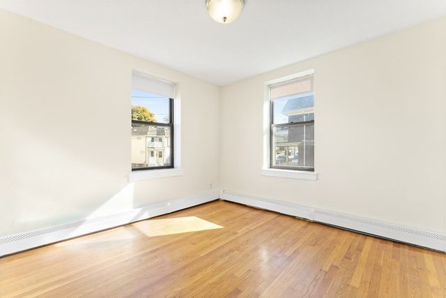 11 Victory Road 32, Boston, MA 02122