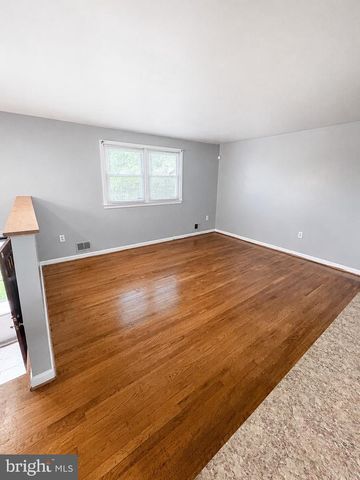 5203 LARWIN TER, Temple Hills, MD 20748
