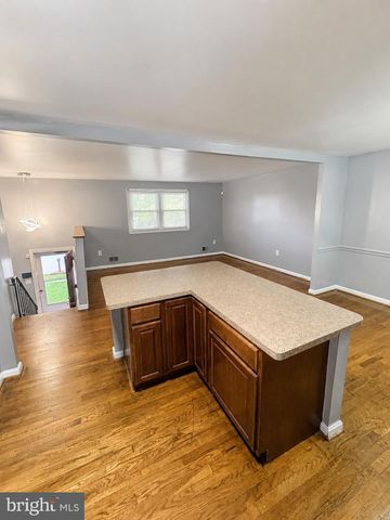 5203 LARWIN TER, Temple Hills, MD 20748