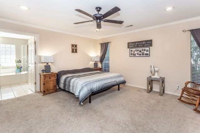 2424 Jolinda Lane, Whitesboro, TX 76273