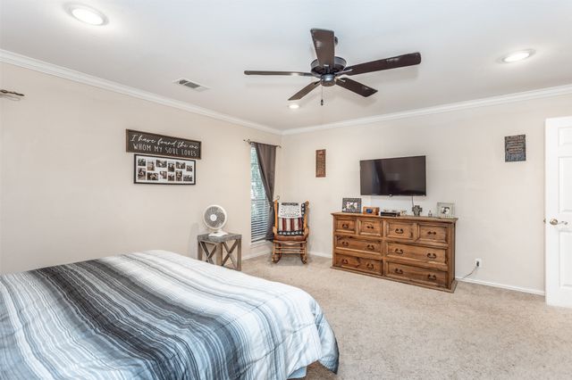 2424 Jolinda Lane, Whitesboro, TX 76273