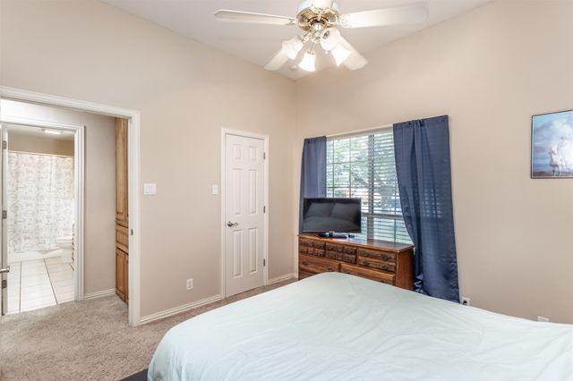 2424 Jolinda Lane, Whitesboro, TX 76273