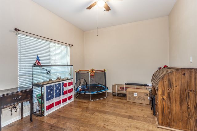 2424 Jolinda Lane, Whitesboro, TX 76273