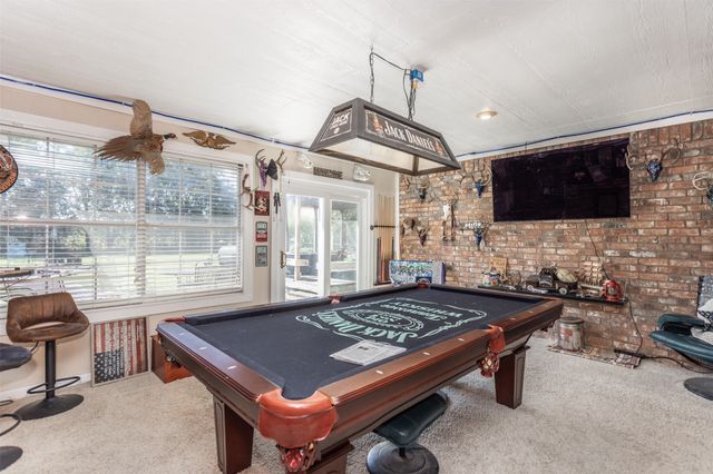 2424 Jolinda Lane, Whitesboro, TX 76273