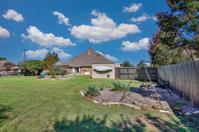 2424 Jolinda Lane, Whitesboro, TX 76273