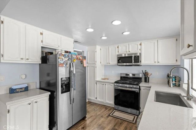 18047 Yucca St, Hesperia, CA 92345
