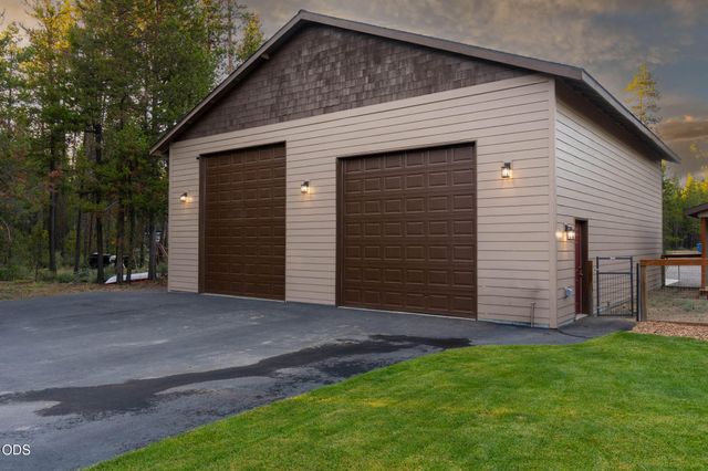 15533 Emerald Drive, La Pine, OR 97739