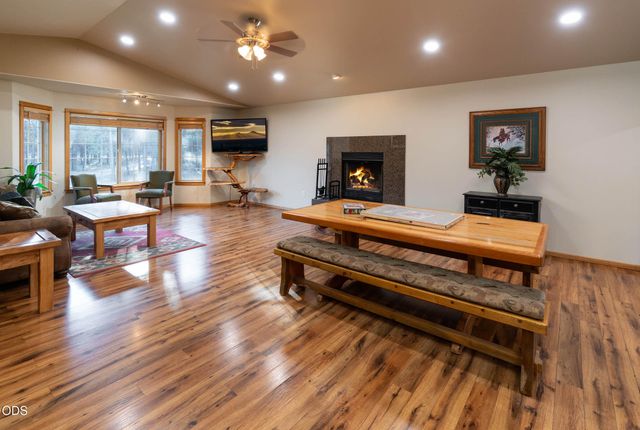 15533 Emerald Drive, La Pine, OR 97739
