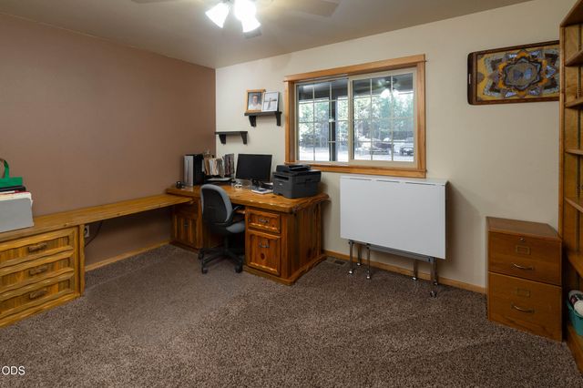 15533 Emerald Drive, La Pine, OR 97739