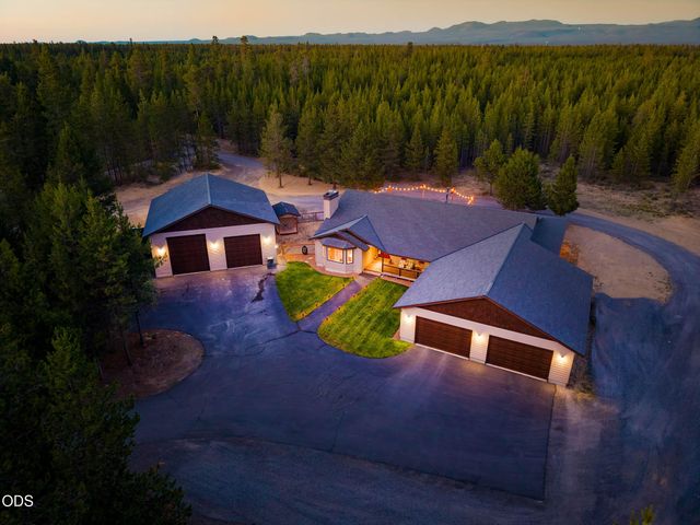 15533 Emerald Drive, La Pine, OR 97739