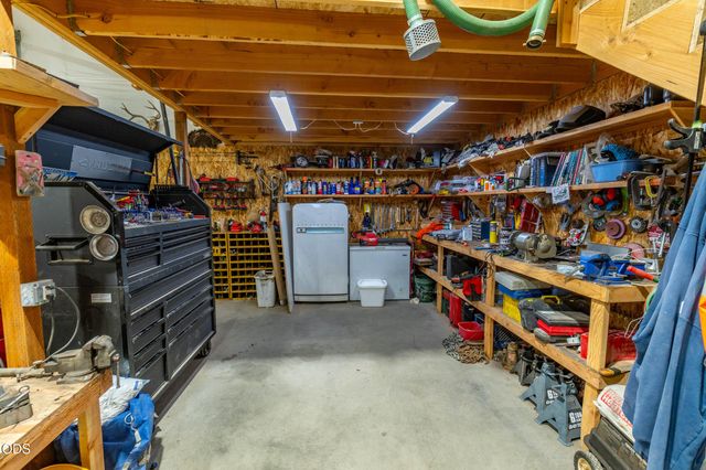 15533 Emerald Drive, La Pine, OR 97739