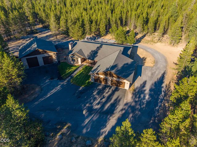 15533 Emerald Drive, La Pine, OR 97739