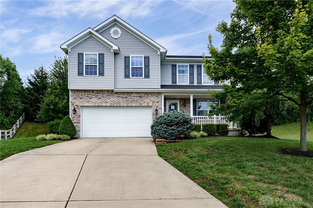 63 Ridge Wood Drive, Monroe, OH 45050