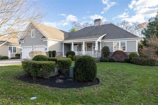 6 Newbury Drive, Westerly, RI 02891