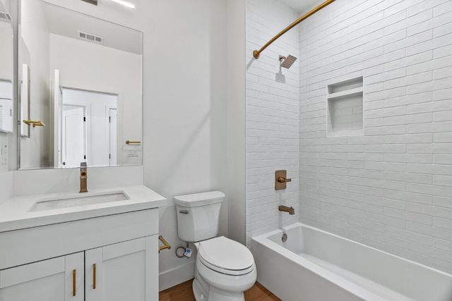 947 Woodside, Redwood City, CA 94061