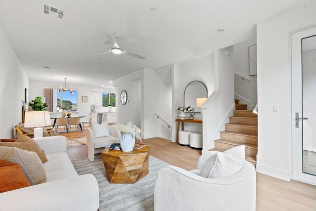 947 Woodside, Redwood City, CA 94061