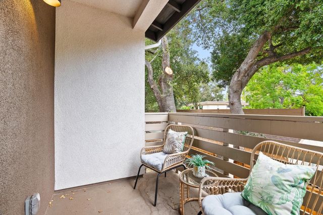 947 Woodside, Redwood City, CA 94061