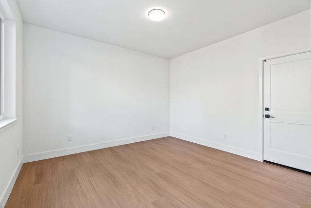 947 Woodside, Redwood City, CA 94061