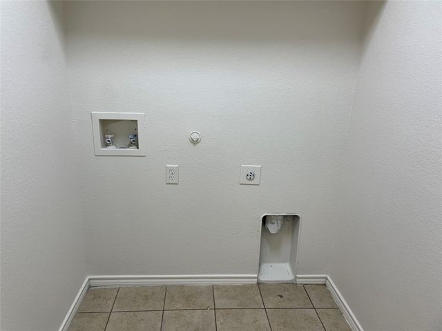 1324 Piedmont Drive, Mansfield, TX 76063