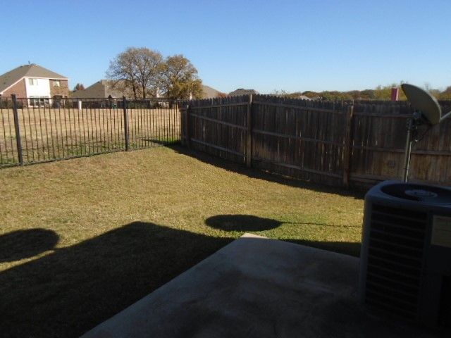 1324 Piedmont Drive, Mansfield, TX 76063