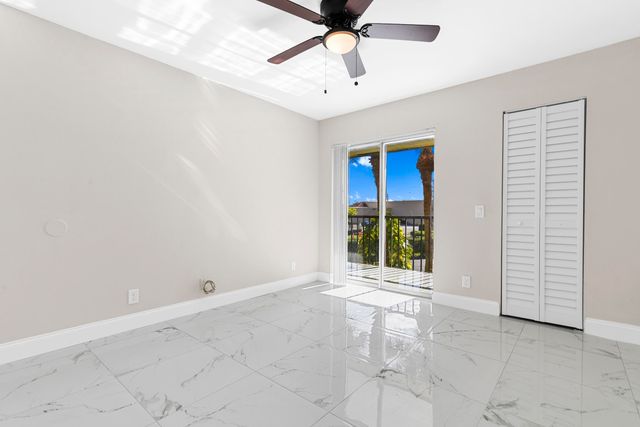 712 Meadows Circle, Boynton Beach, FL 33436