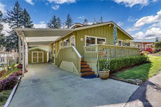 600 NE Lincoln Rd #35, Poulsbo, WA 98370