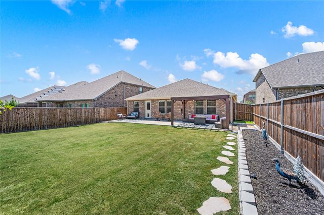 1713 Gold Mine Trail, Aubrey, TX 76227