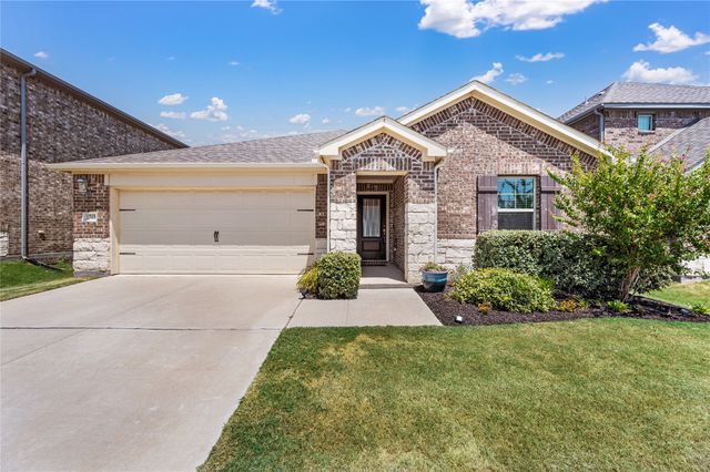 1713 Gold Mine Trail, Aubrey, TX 76227